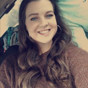 Meet your Posher, Brooke